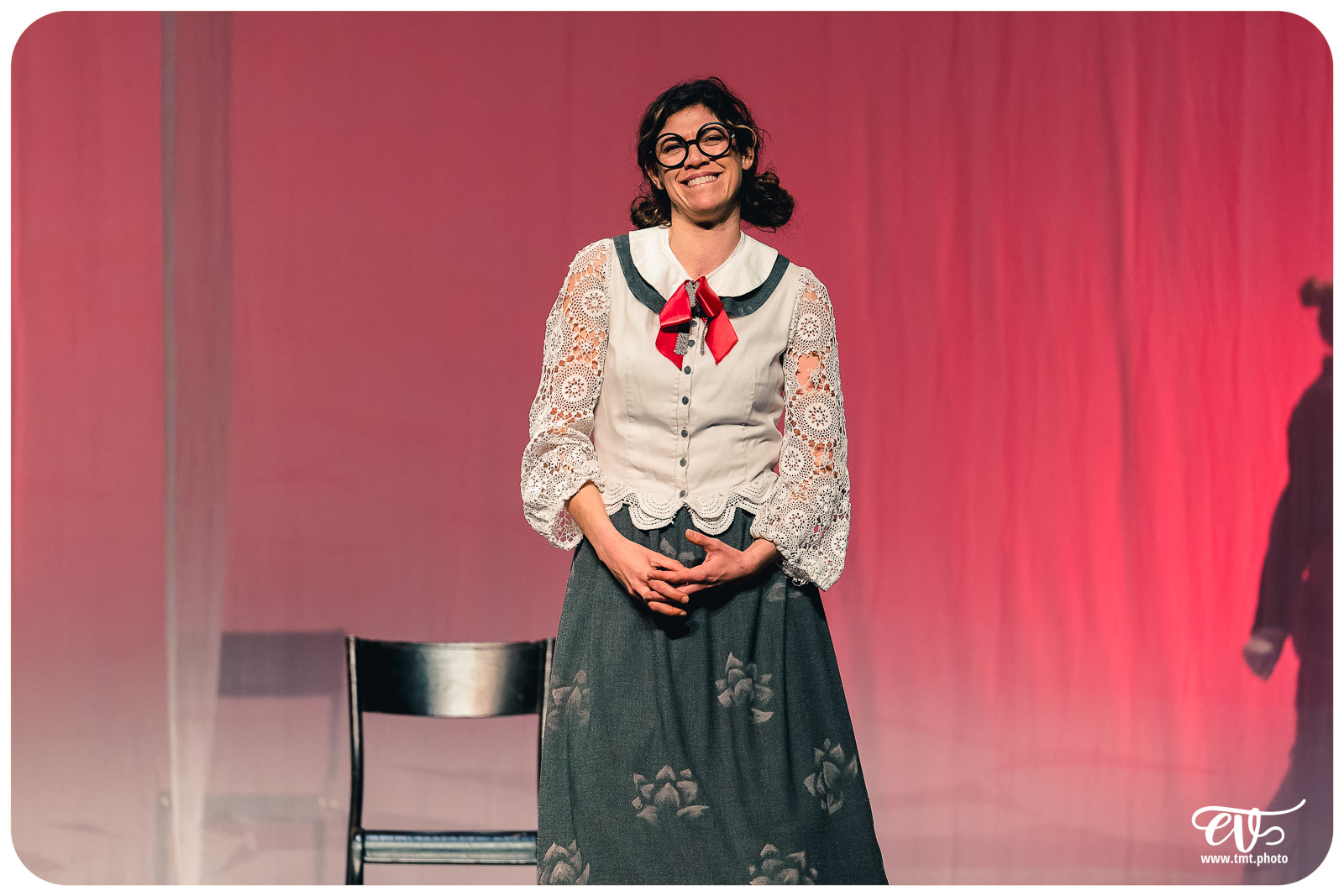 UN FIL A LA PATTE (CIE VIVA)